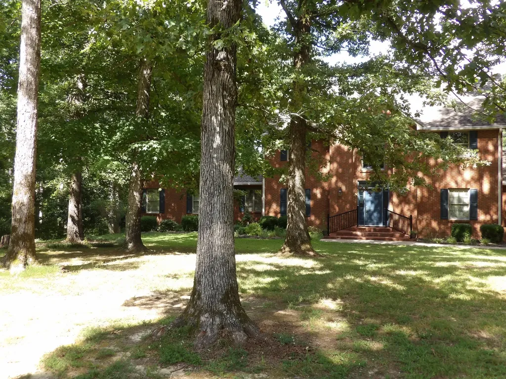 570 Gregson Place Waverly TN 37185