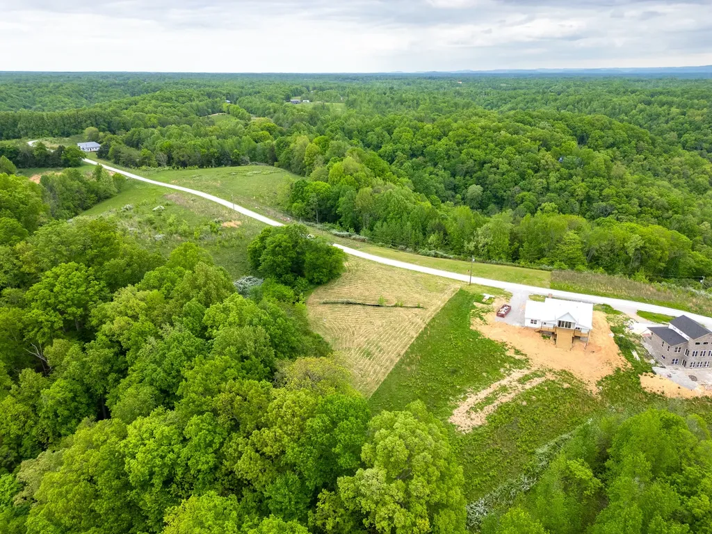 0 Lake Bluff Red Baxter TN 38544