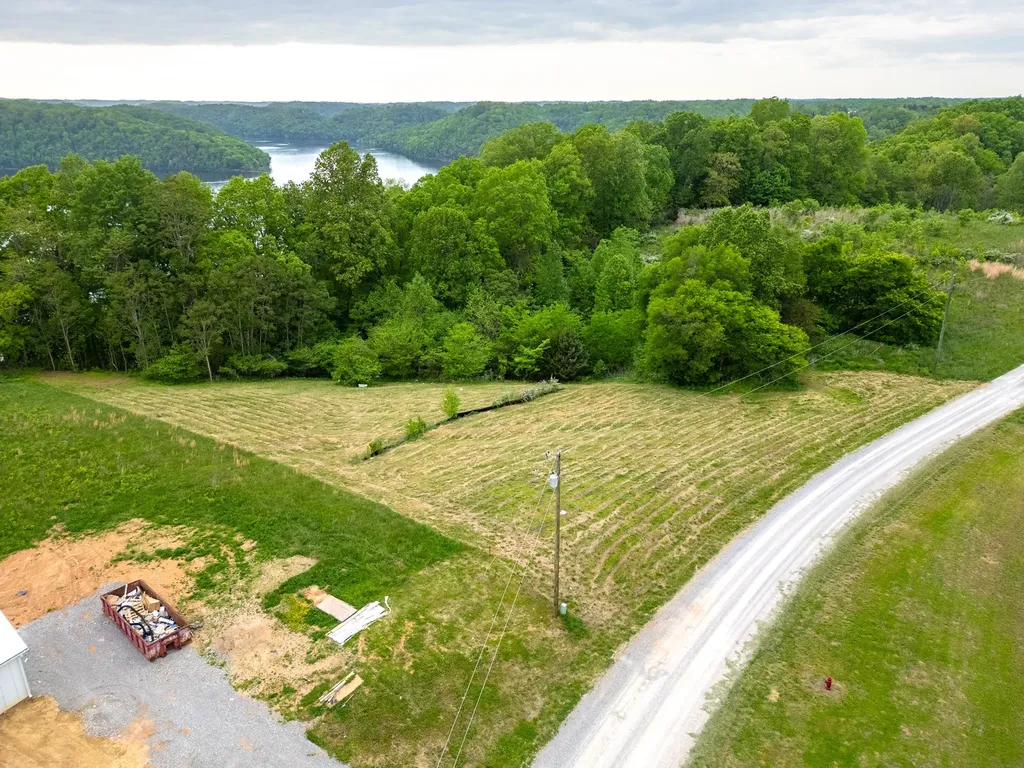 0 Lake Bluff Red Baxter TN 38544