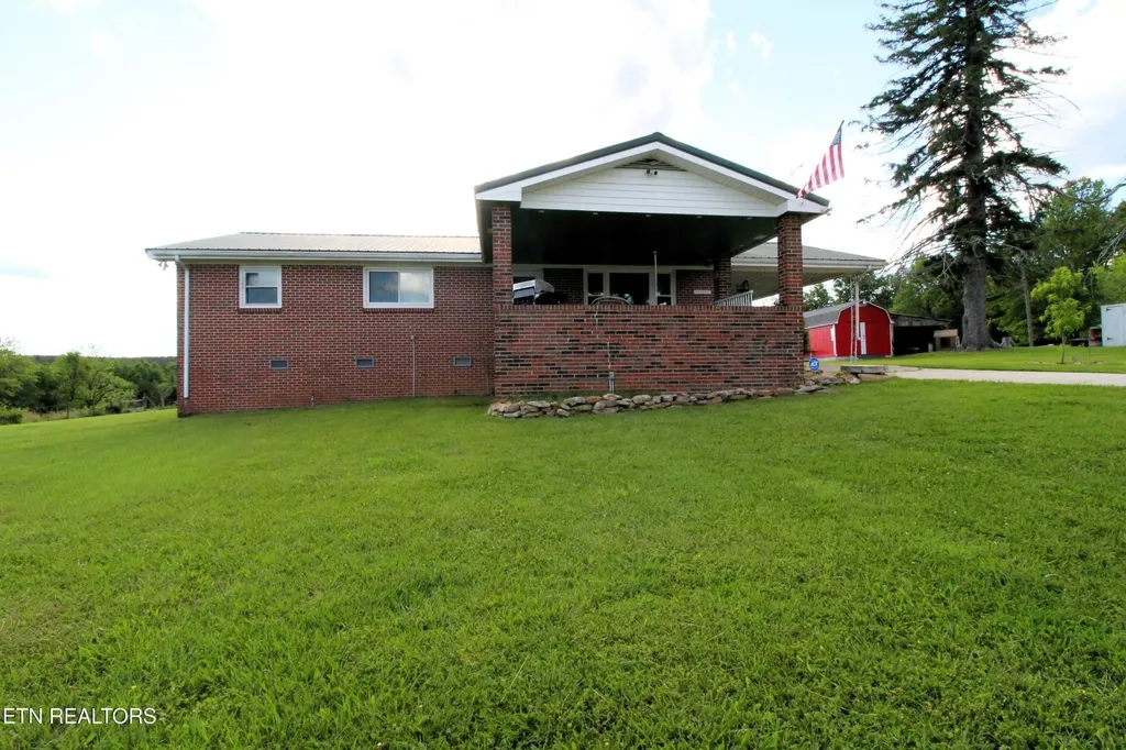 1038 Newton Lane Crossville TN 38572