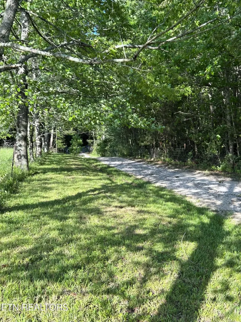 1038 Newton Lane Crossville TN 38572