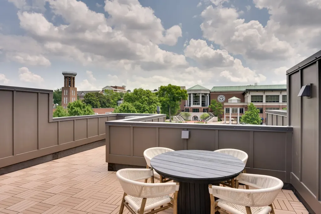 1701 Portland Avenue Nashville TN 37212
