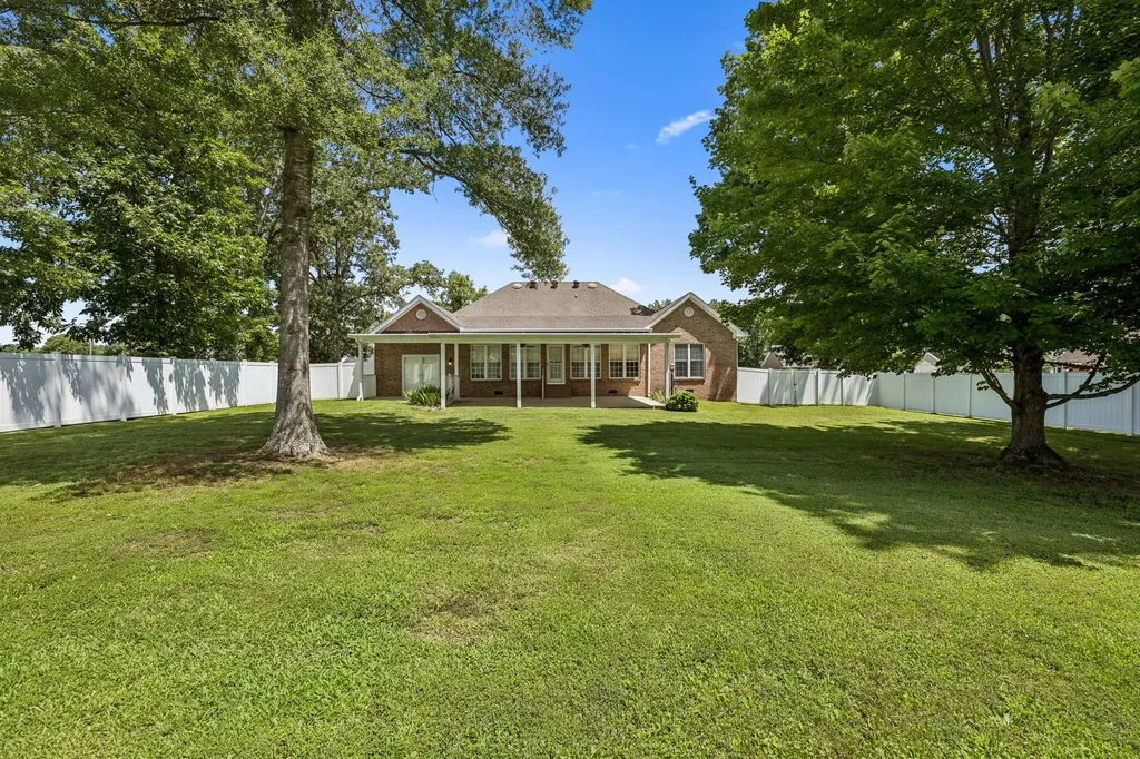 142 Heritage Circle Manchester TN 37355
