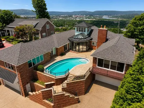 312 N Crest Road Chattanooga TN 37404