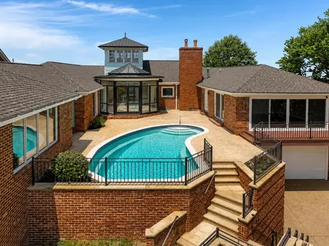312 N Crest Road Chattanooga TN 37404