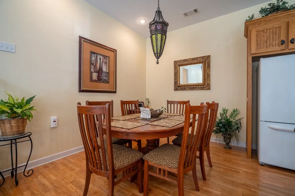 15 Clifton Road Lawrenceburg TN 38464