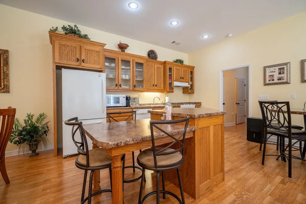 15 Clifton Road Lawrenceburg TN 38464