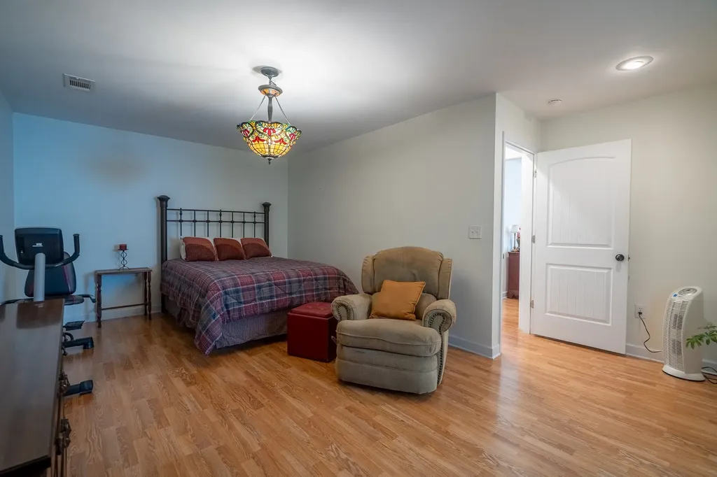 15 Clifton Road Lawrenceburg TN 38464