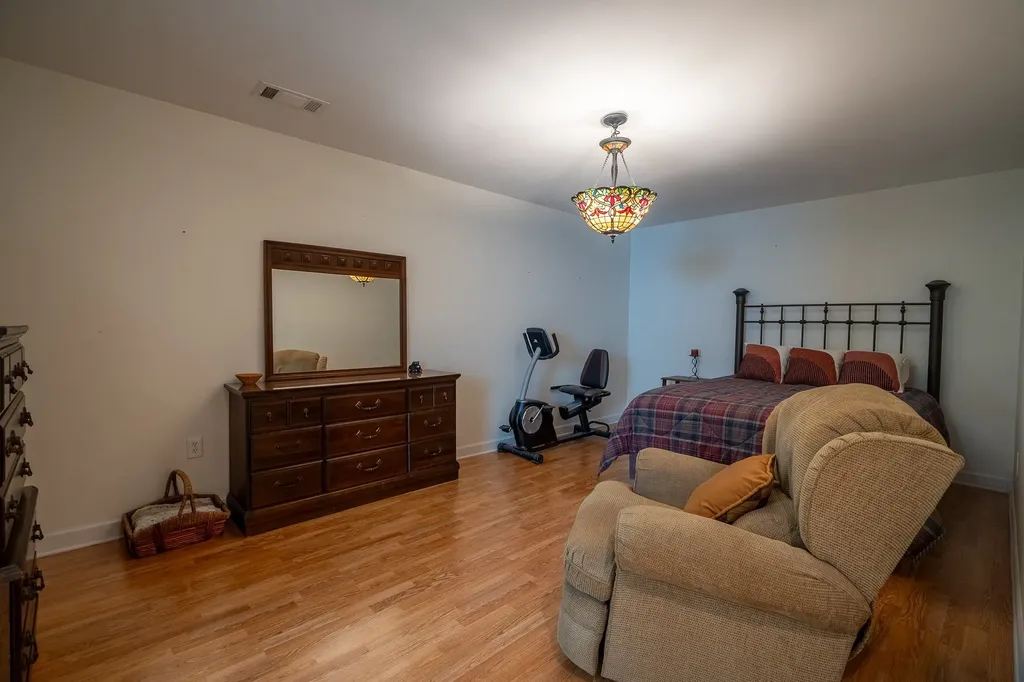 15 Clifton Road Lawrenceburg TN 38464