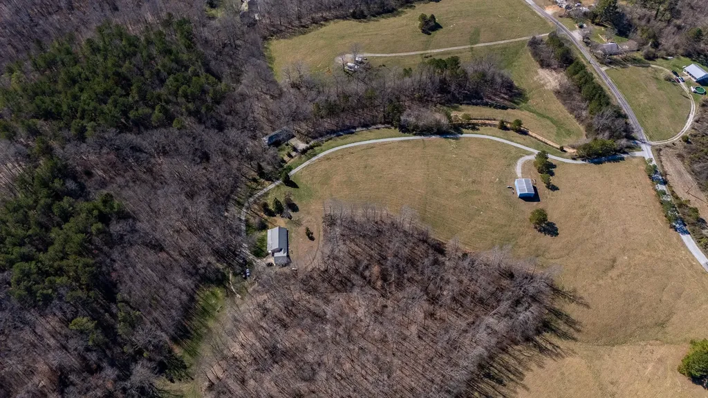 15 Clifton Road Lawrenceburg TN 38464