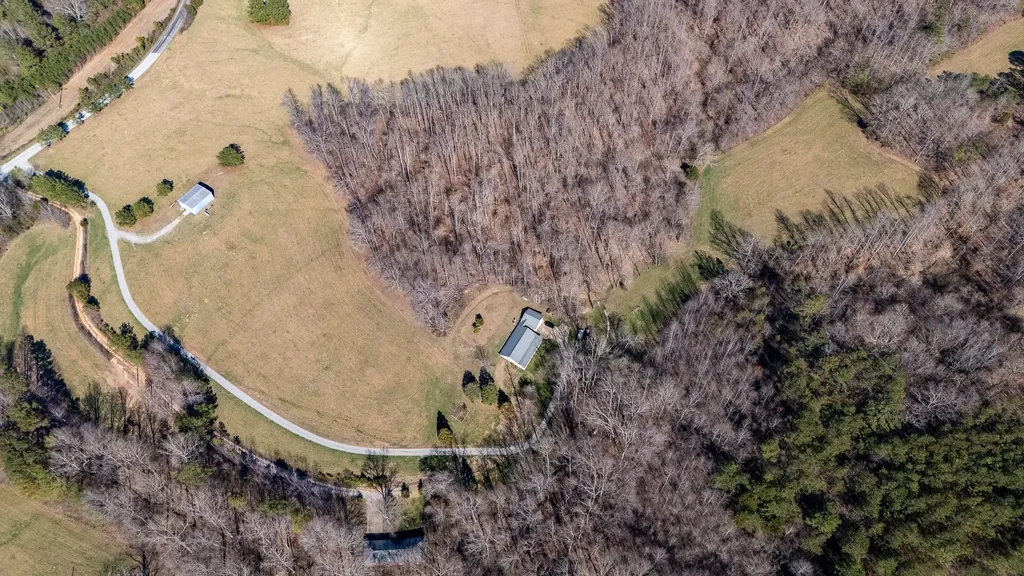 15 Clifton Road Lawrenceburg TN 38464