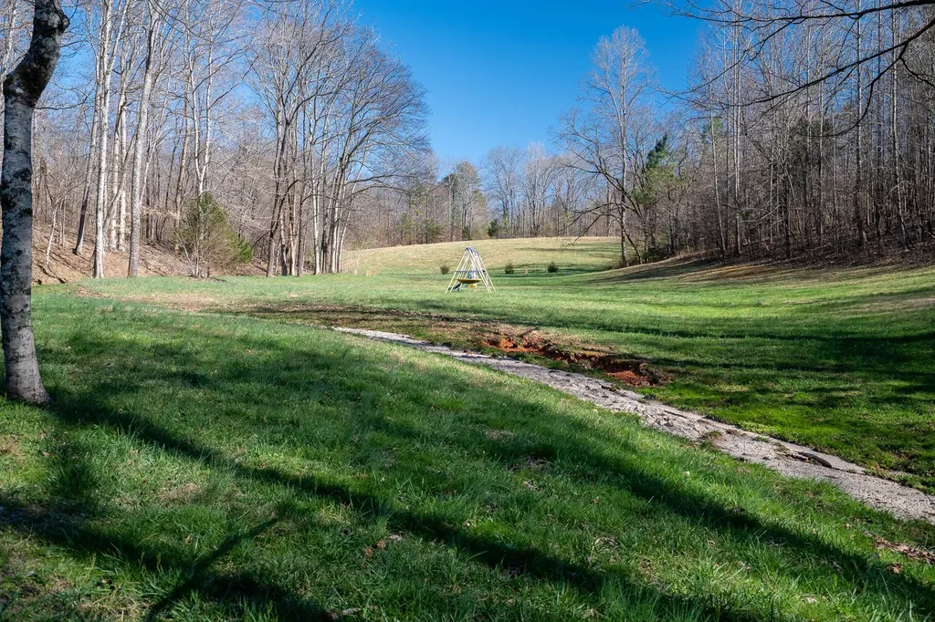 15 Clifton Road Lawrenceburg TN 38464