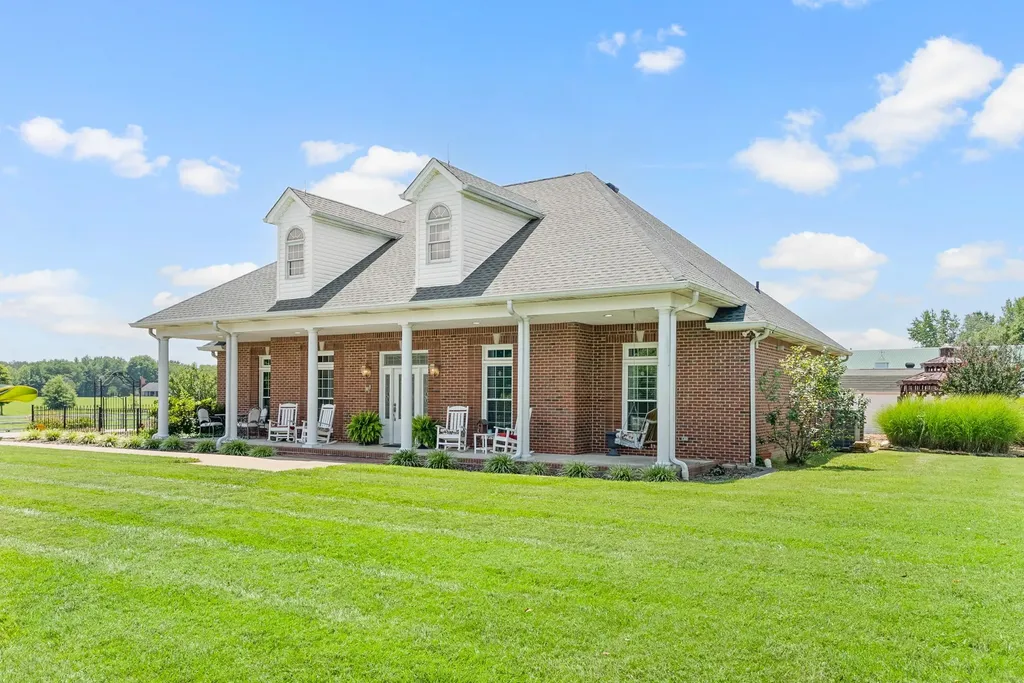 870 Oak Plains Road Clarksville TN 37043