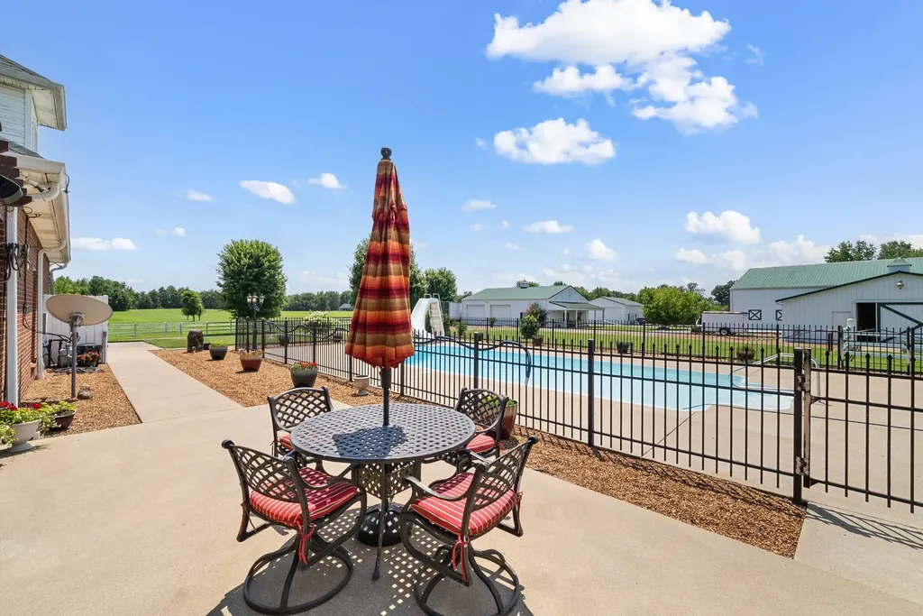 870 Oak Plains Road Clarksville TN 37043