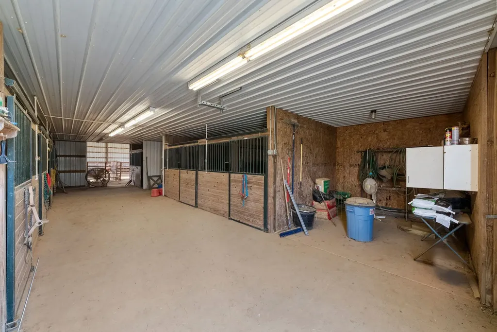 870 Oak Plains Road Clarksville TN 37043