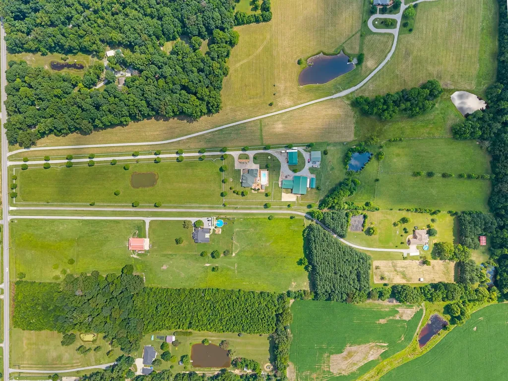 870 Oak Plains Road Clarksville TN 37043
