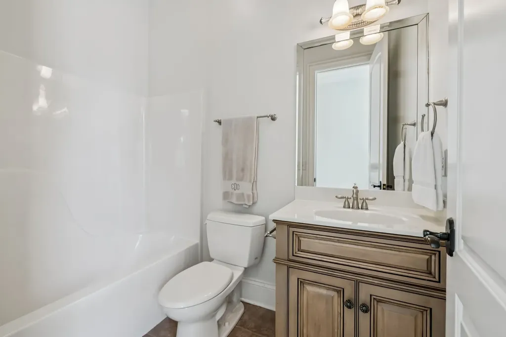 3033 Lakeshore Drive Old Hickory TN 37138