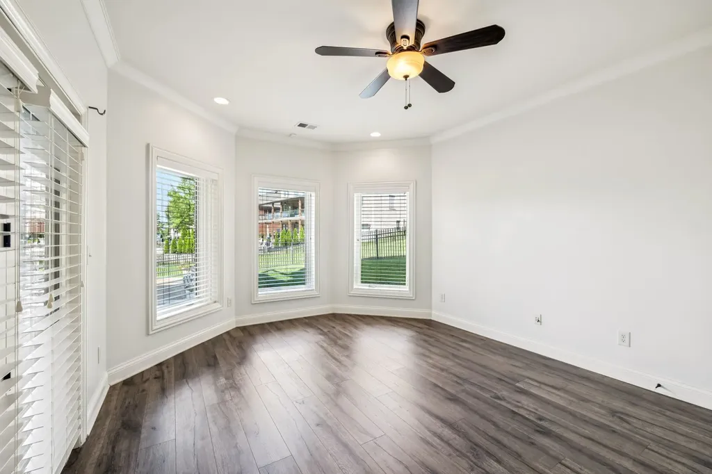 3033 Lakeshore Drive Old Hickory TN 37138