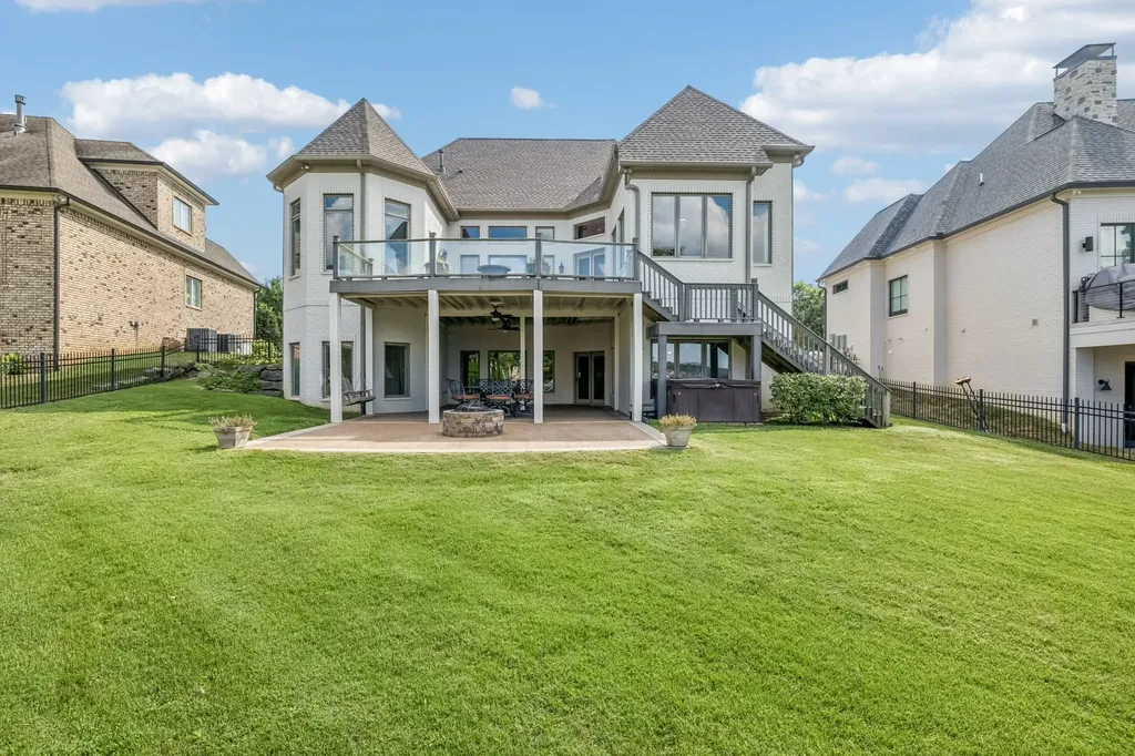 3033 Lakeshore Drive Old Hickory TN 37138