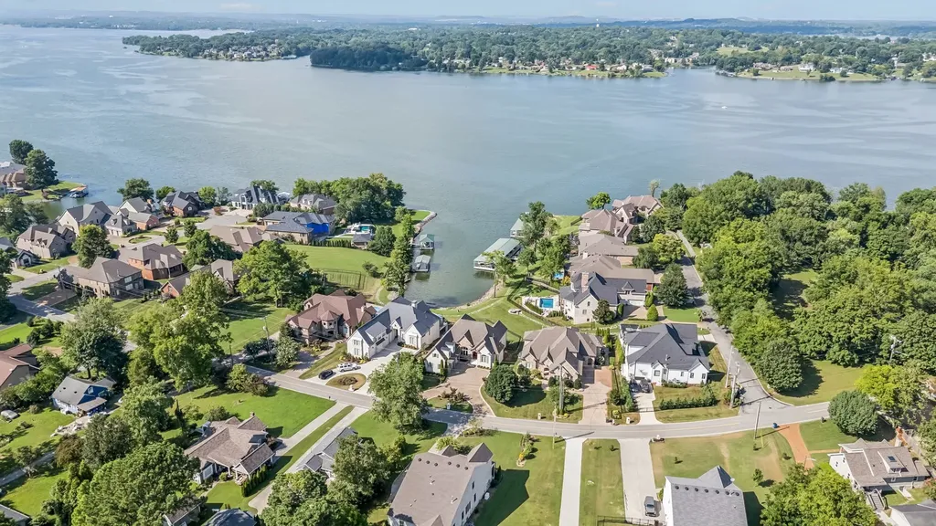 3033 Lakeshore Drive Old Hickory TN 37138
