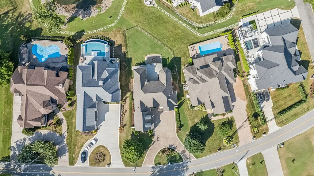 3033 Lakeshore Drive Old Hickory TN 37138