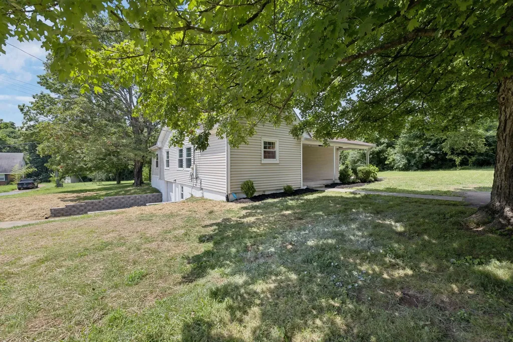 226 Garwood Drive Nashville TN 37210