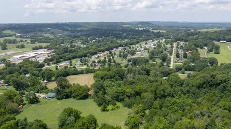 3 Hatchett Hollow Road Cornersville TN 37047