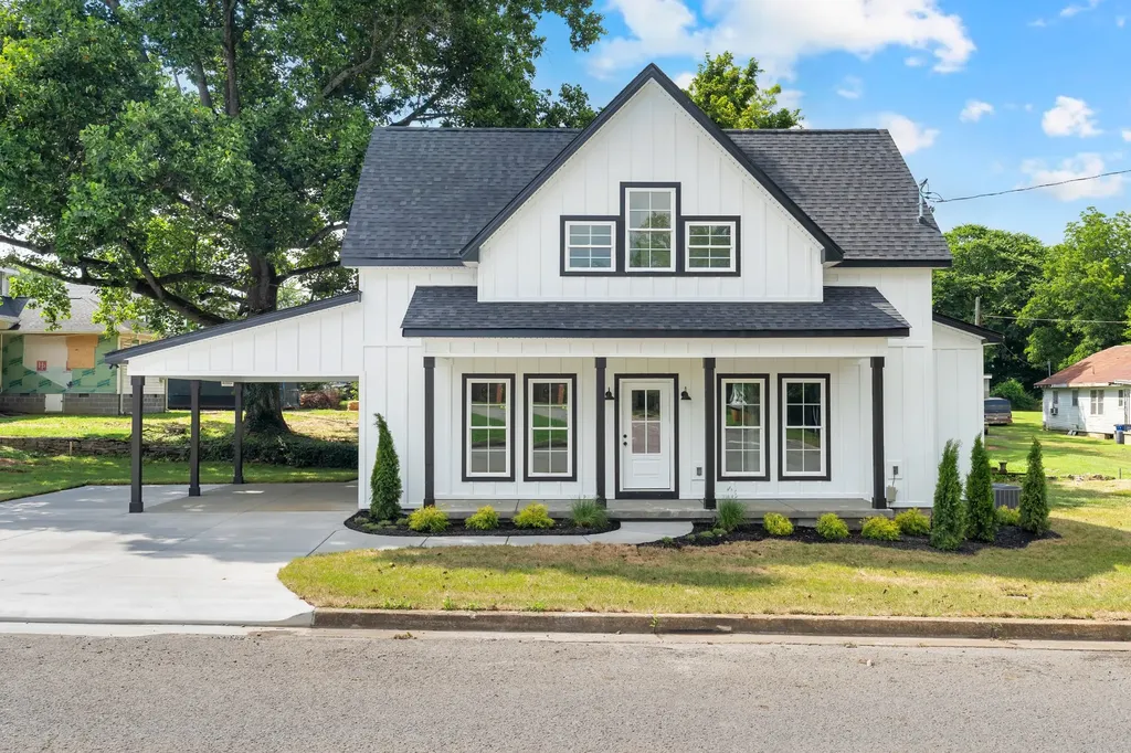 220 Walnut Street Shelbyville TN 37160