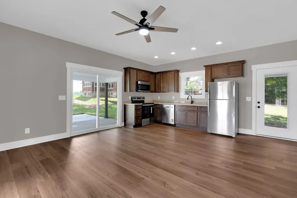 220 Walnut Street Shelbyville TN 37160