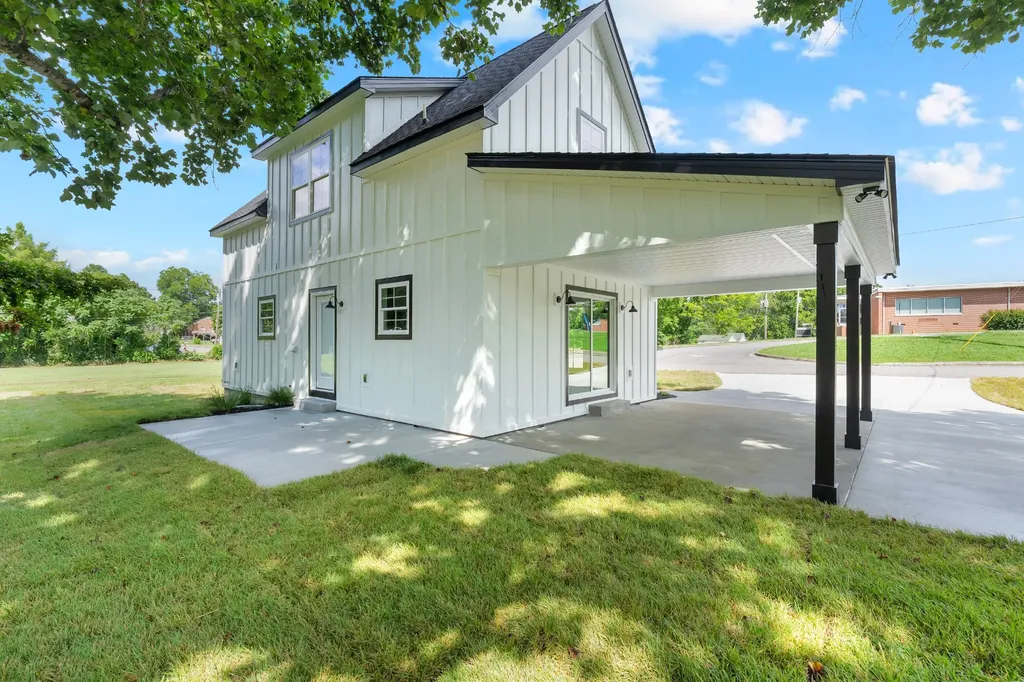 220 Walnut Street Shelbyville TN 37160