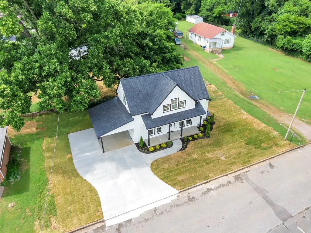 220 Walnut Street Shelbyville TN 37160