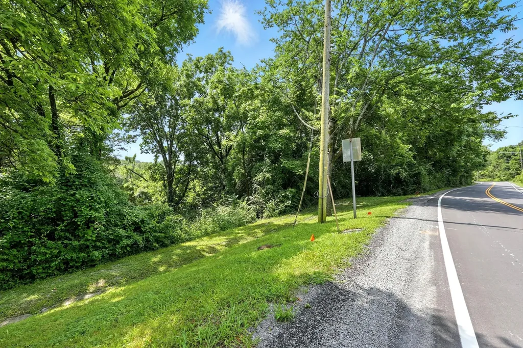 516 Franklin Limestone Road Nashville TN 37217