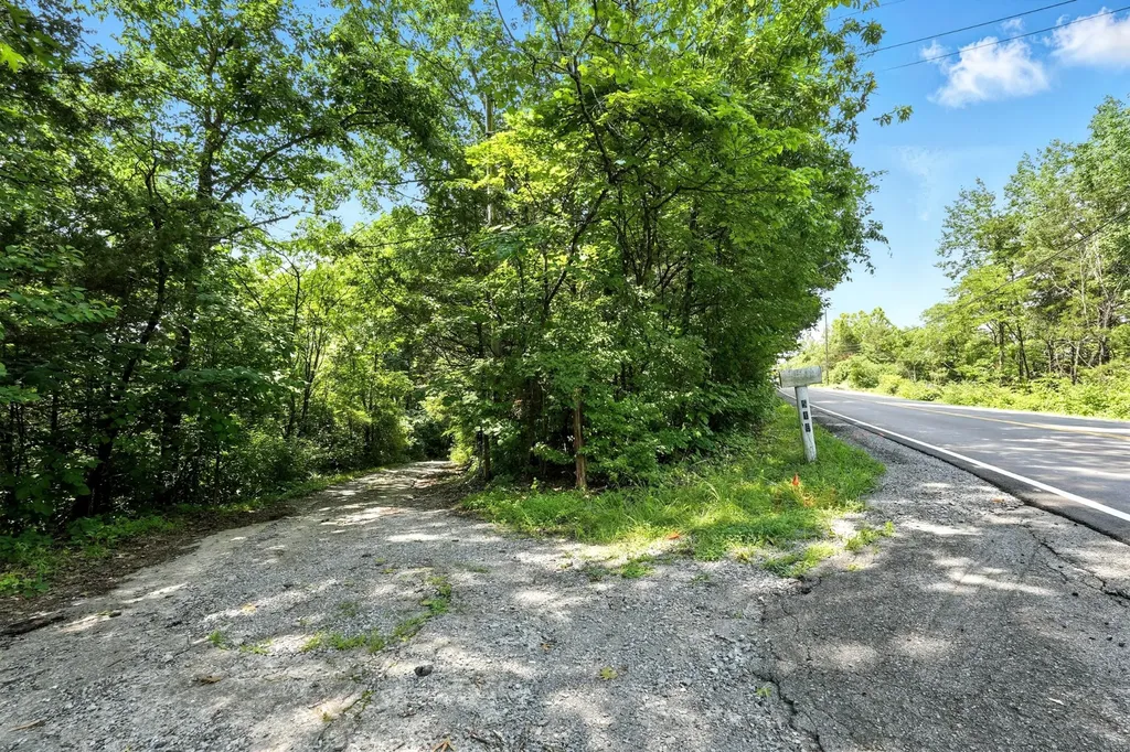 516 Franklin Limestone Road Nashville TN 37217