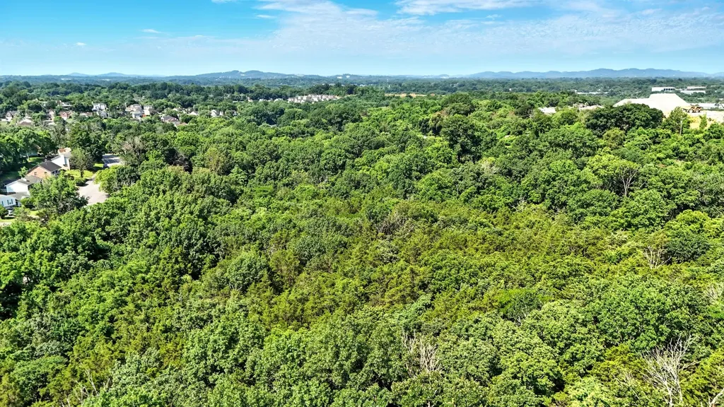 516 Franklin Limestone Road Nashville TN 37217