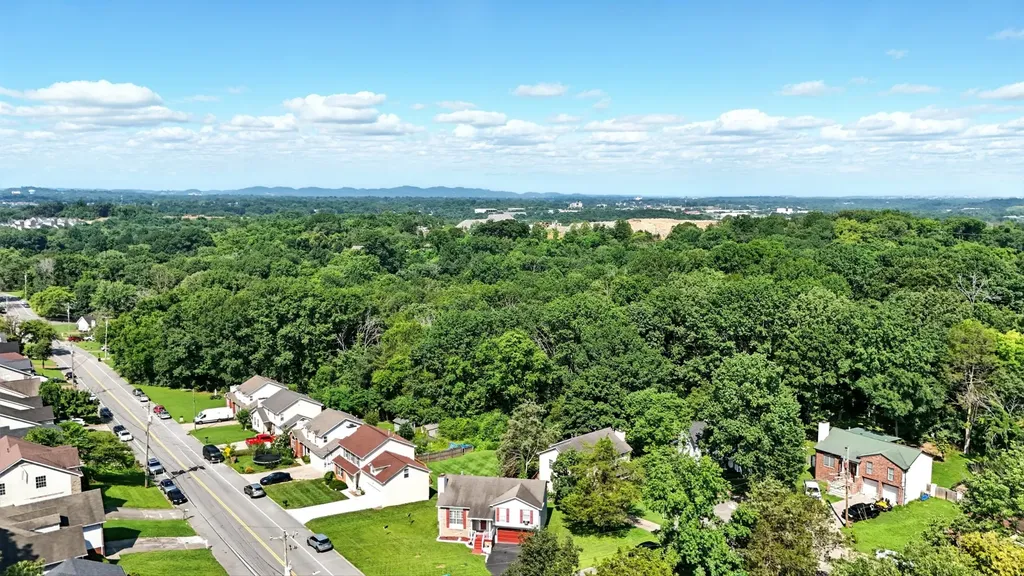 516 Franklin Limestone Road Nashville TN 37217