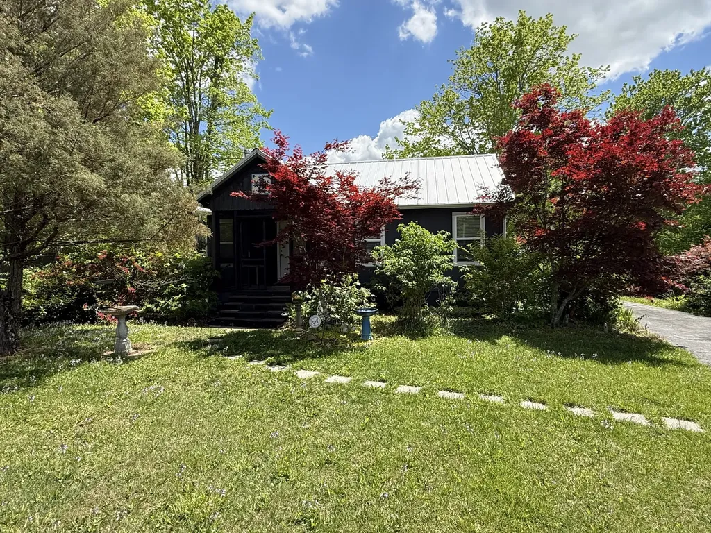 17404 Sr 56 Beersheba Springs TN 37305