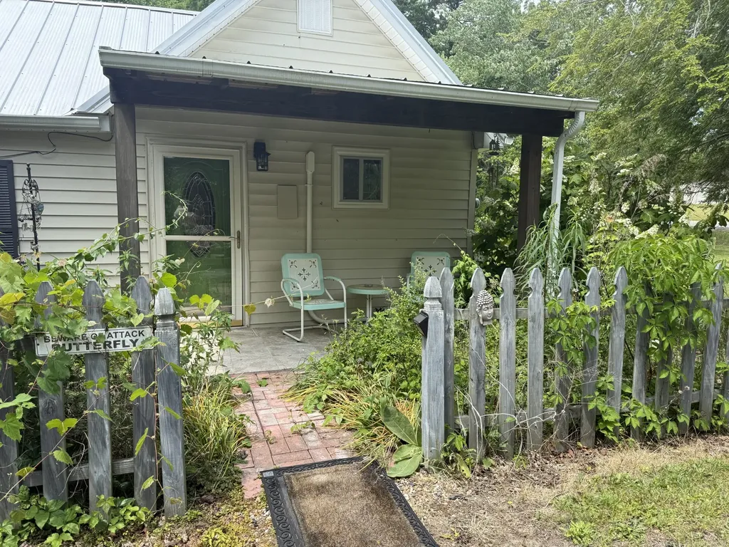 17404 Sr 56 Beersheba Springs TN 37305