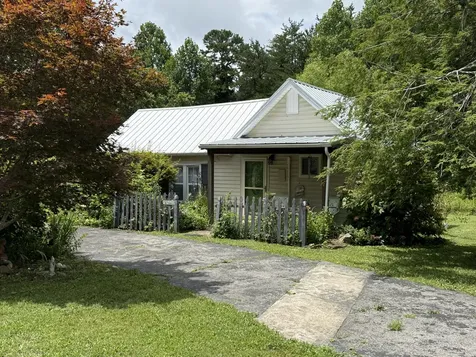 17404 Sr 56 Beersheba Springs TN 37305