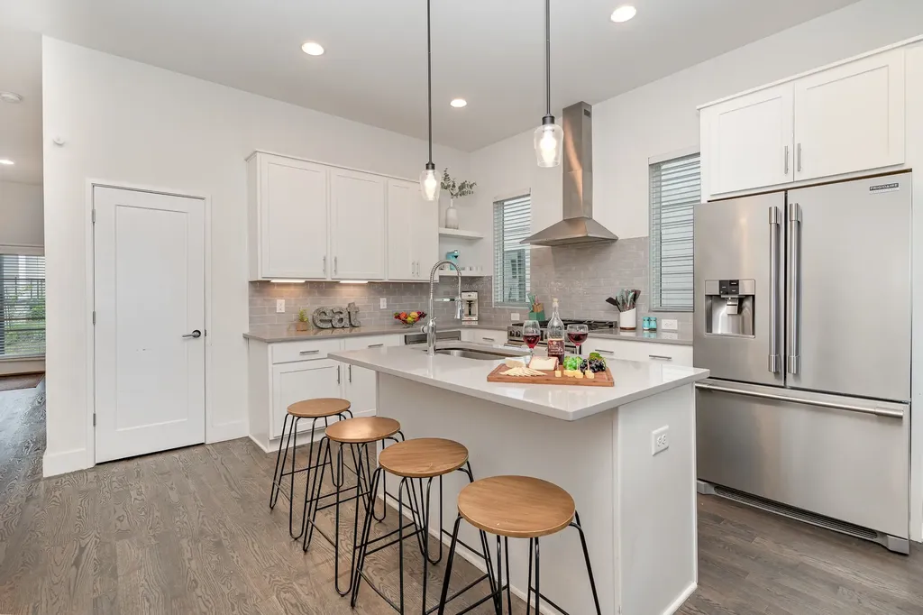 115B Elmhurst Avenue Nashville TN 37207