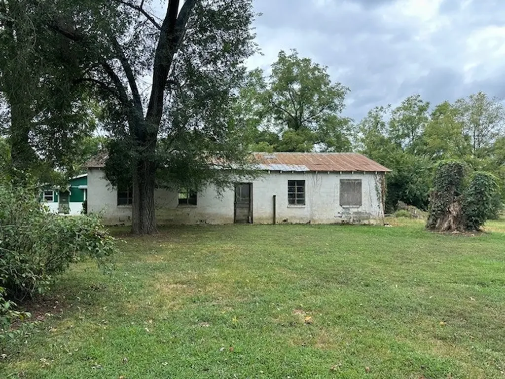 235 Old Mulberry Road Fayetteville TN 37334