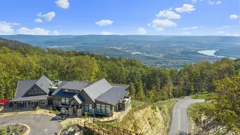 4560 Raulston Falls Road Jasper TN 37347