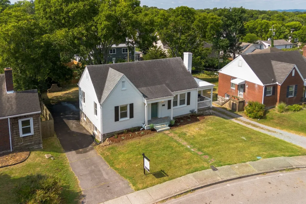 2313 Sunset Place Nashville TN 37212