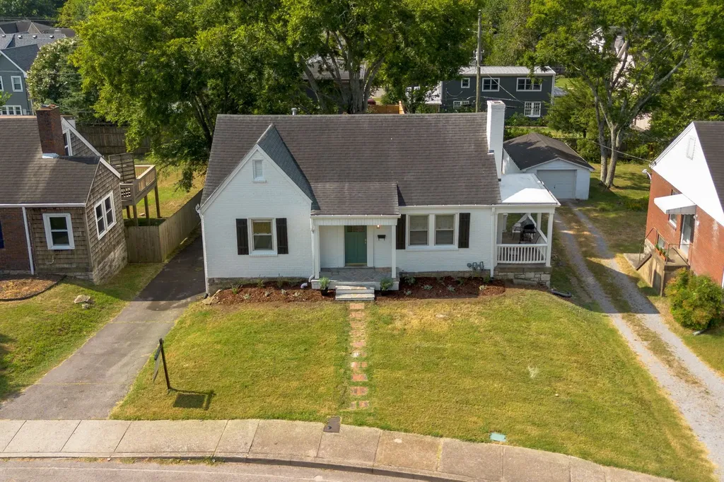 2313 Sunset Place Nashville TN 37212