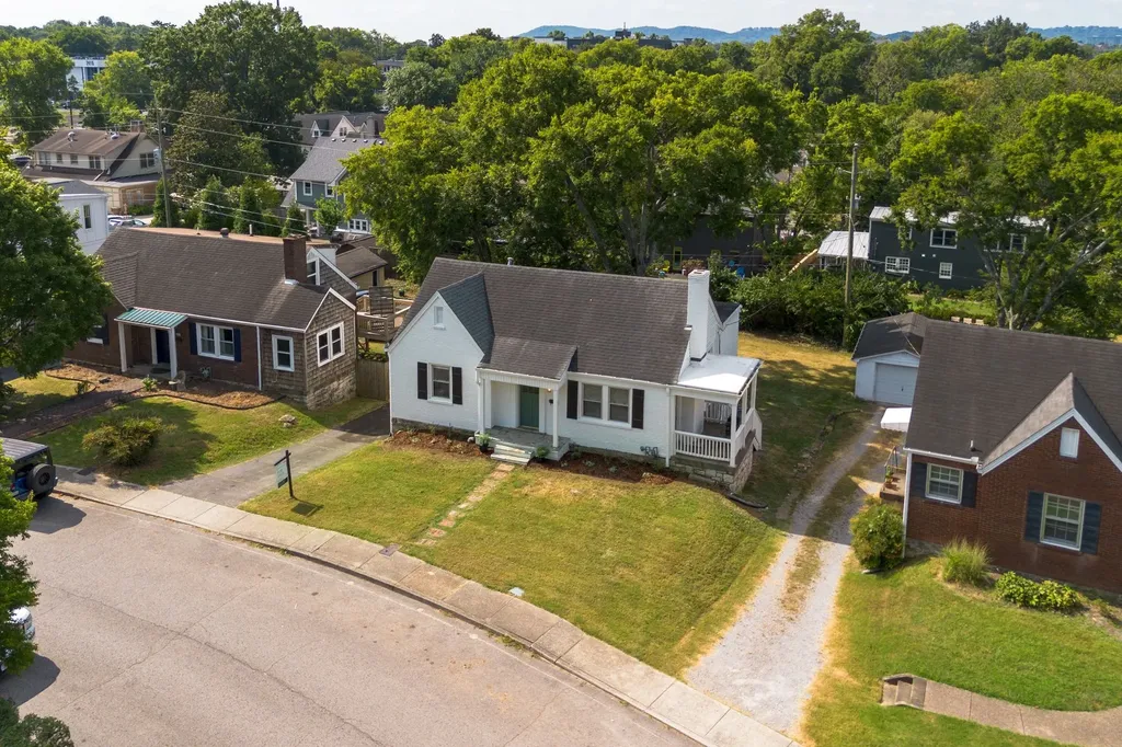 2313 Sunset Place Nashville TN 37212