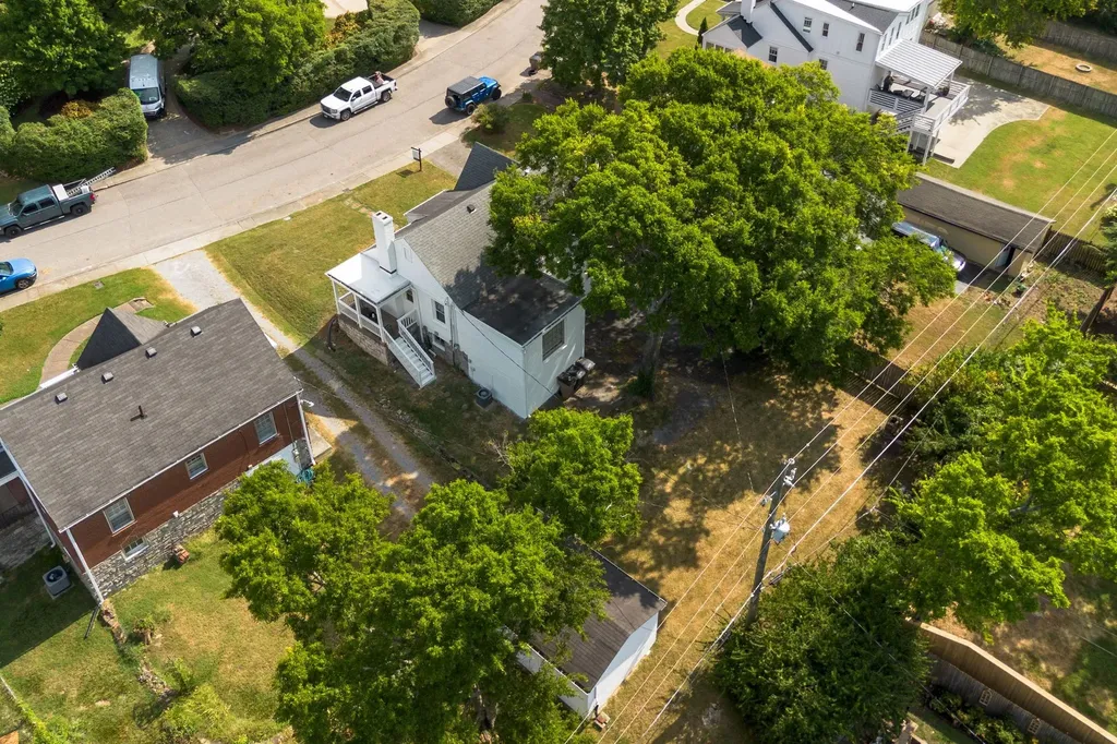 2313 Sunset Place Nashville TN 37212