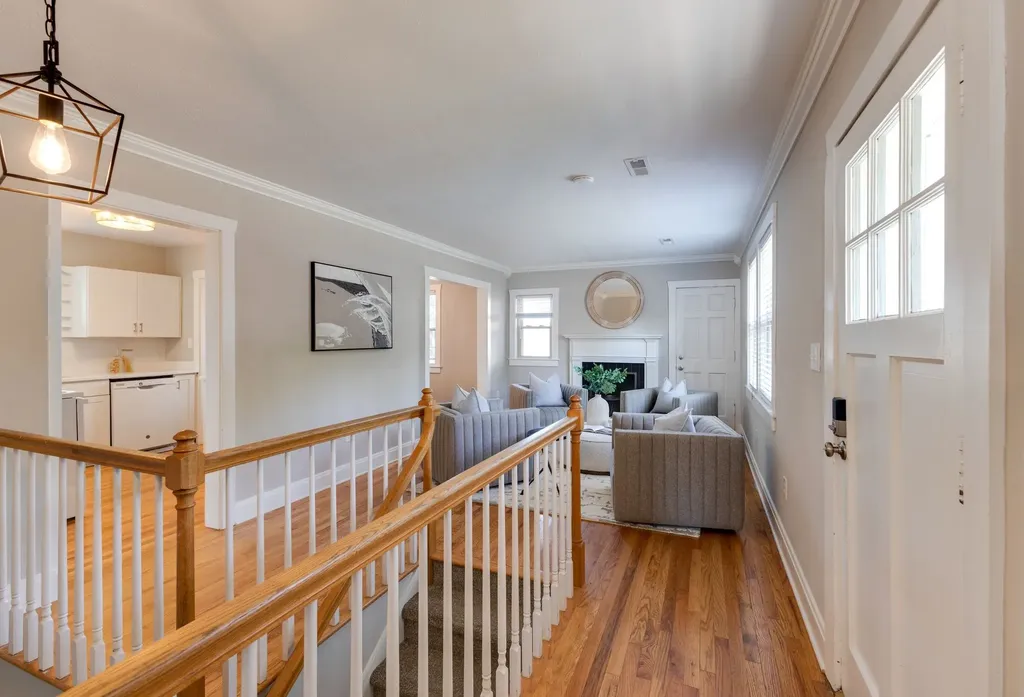 2313 Sunset Place Nashville TN 37212