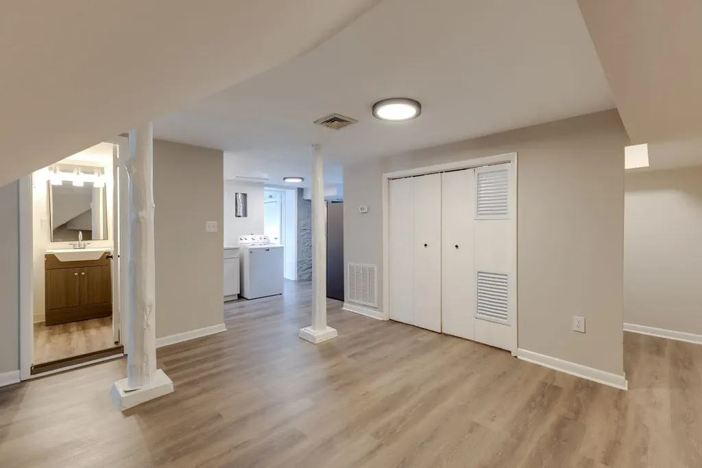 2313 Sunset Place Nashville TN 37212