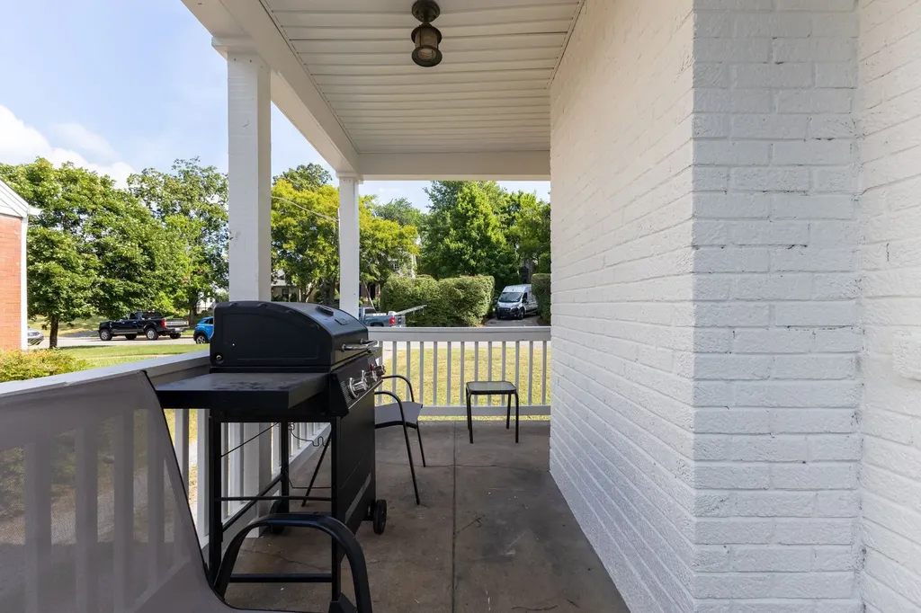 2313 Sunset Place Nashville TN 37212