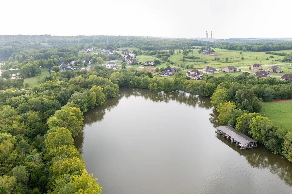 302 Stonebrook Point Lebanon TN 37087