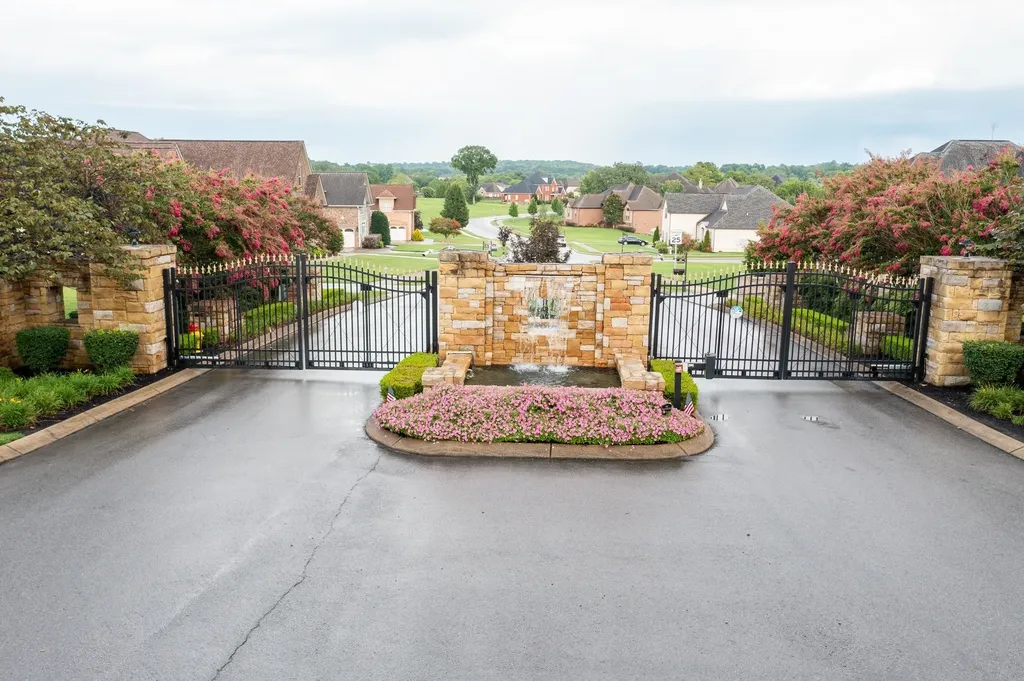 302 Stonebrook Point Lebanon TN 37087